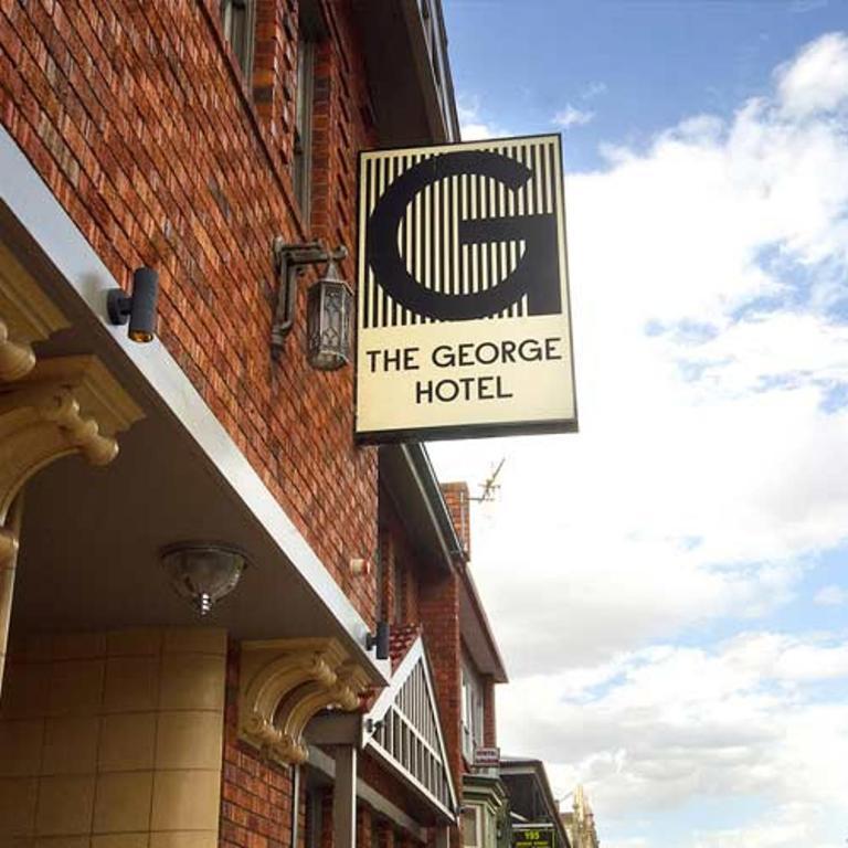 The George Hotel Bathurst Bagian luar foto