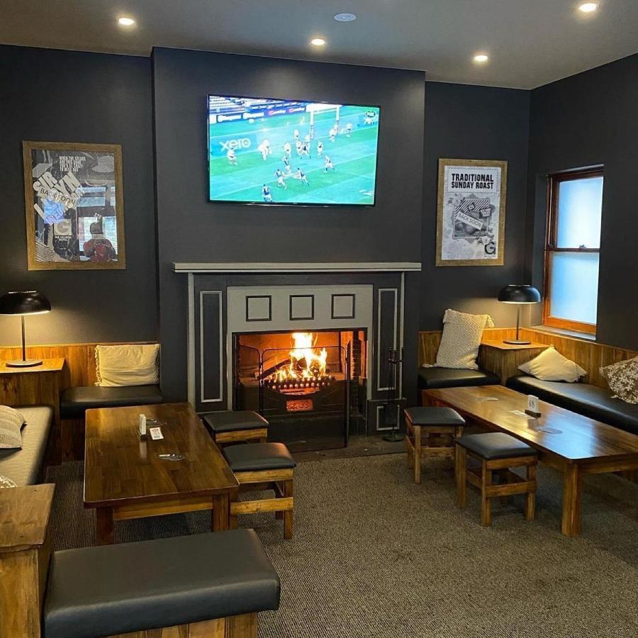 The George Hotel Bathurst Bagian luar foto